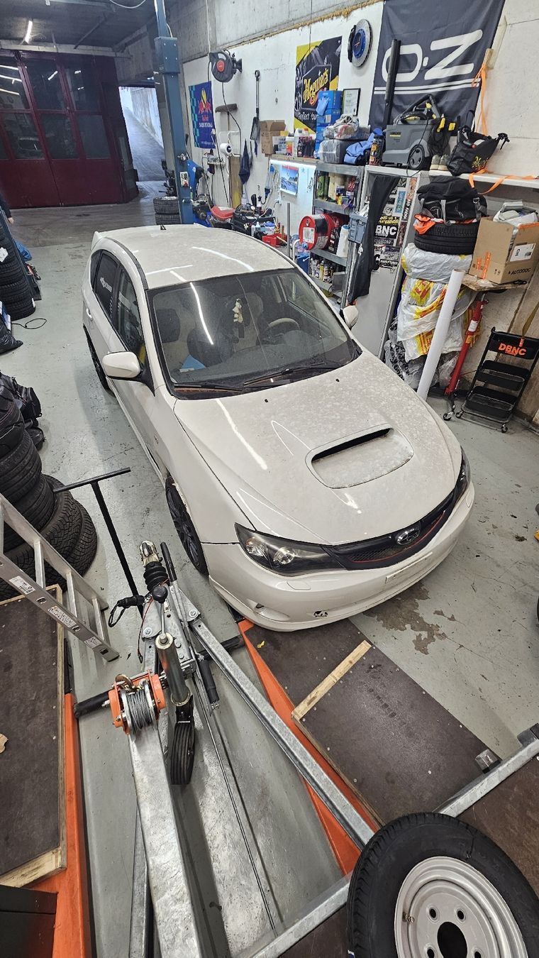 Subaru Autos: Subaru Impreza WRX S Getriebeschaden – Defekt aus Bad Ragaz von DBNC