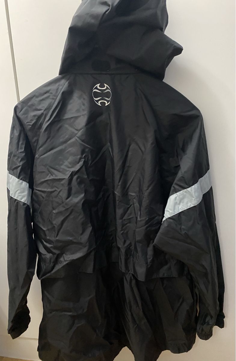 Adidas Jacken: Adidas regen jacke – Gebraucht aus Opfikon von Luis144 2