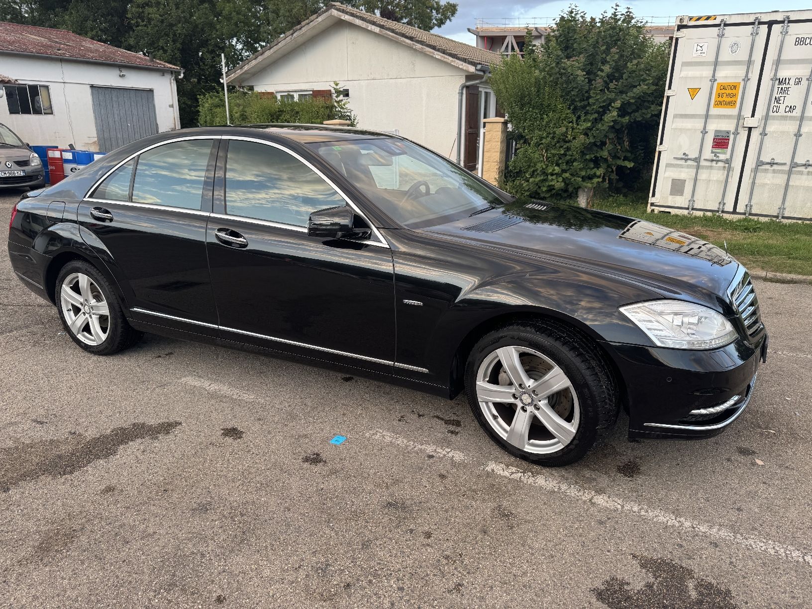 Mercedes-Benz Automobili: Mercedes S 350 2012 Benzin  – Usato da Meyrin venduto da ghalib 1
