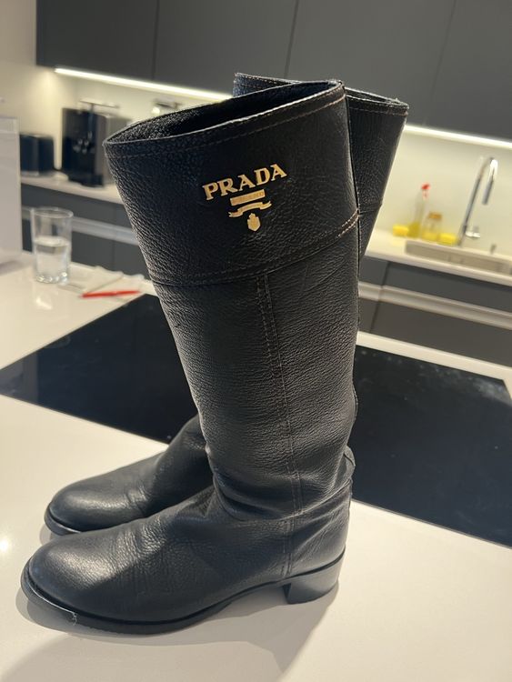 Prada Lederstiefel schwarz 38,5 (Gebraucht) in jona für CHF