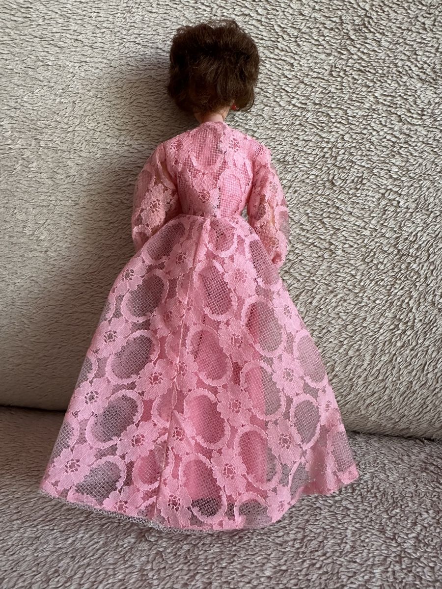 Bambole: Petra im Orginalkleid – Usato da Herbriggen venduto da Sehrazade 1
