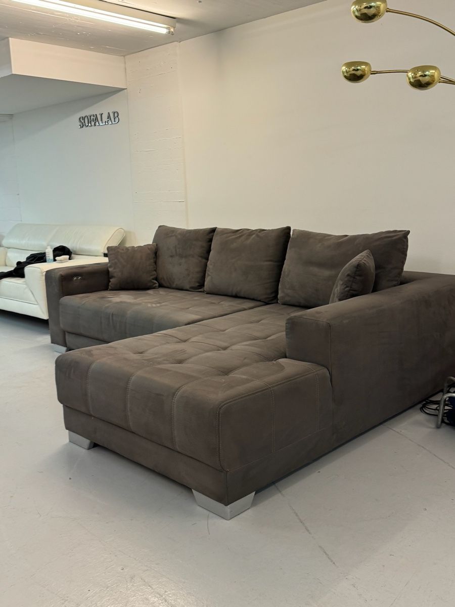 Divani: Ecksofa Braun mit Elektrische Bettfunktion – Usato da Fehraltorf venduto da Sofalab.swiss 1