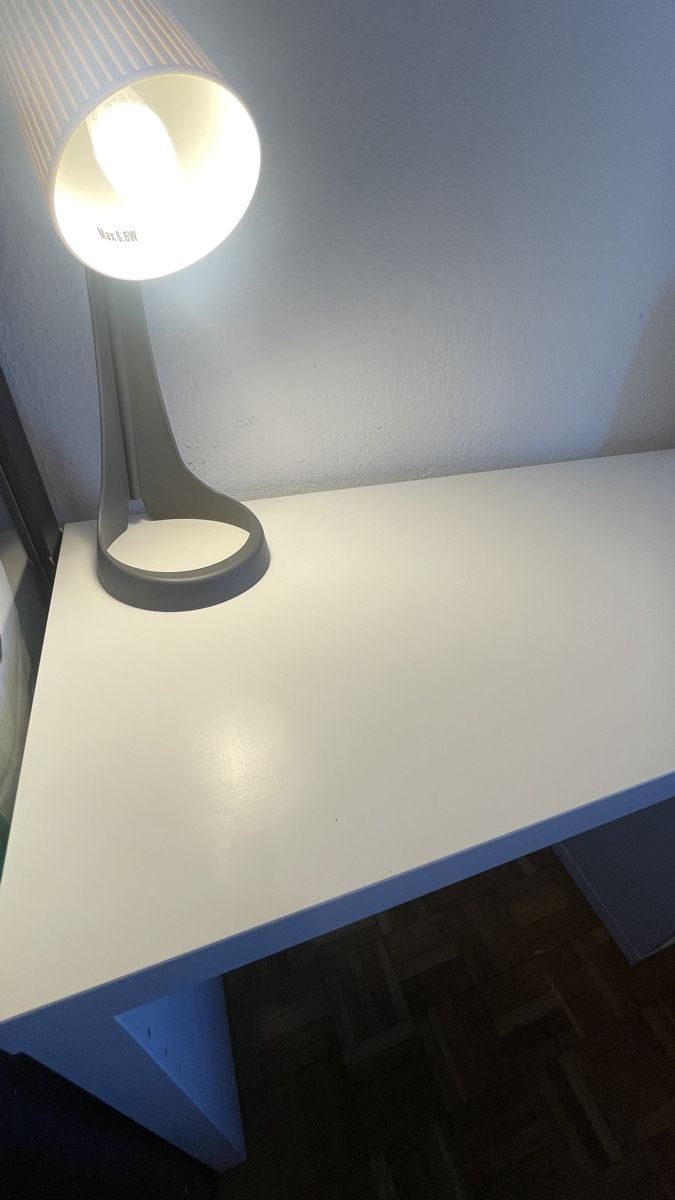 Schreibtische: Moderner weißer Schreibtisch – Neu (gemäss Beschreibung) aus Zürich von aym_ls25 5