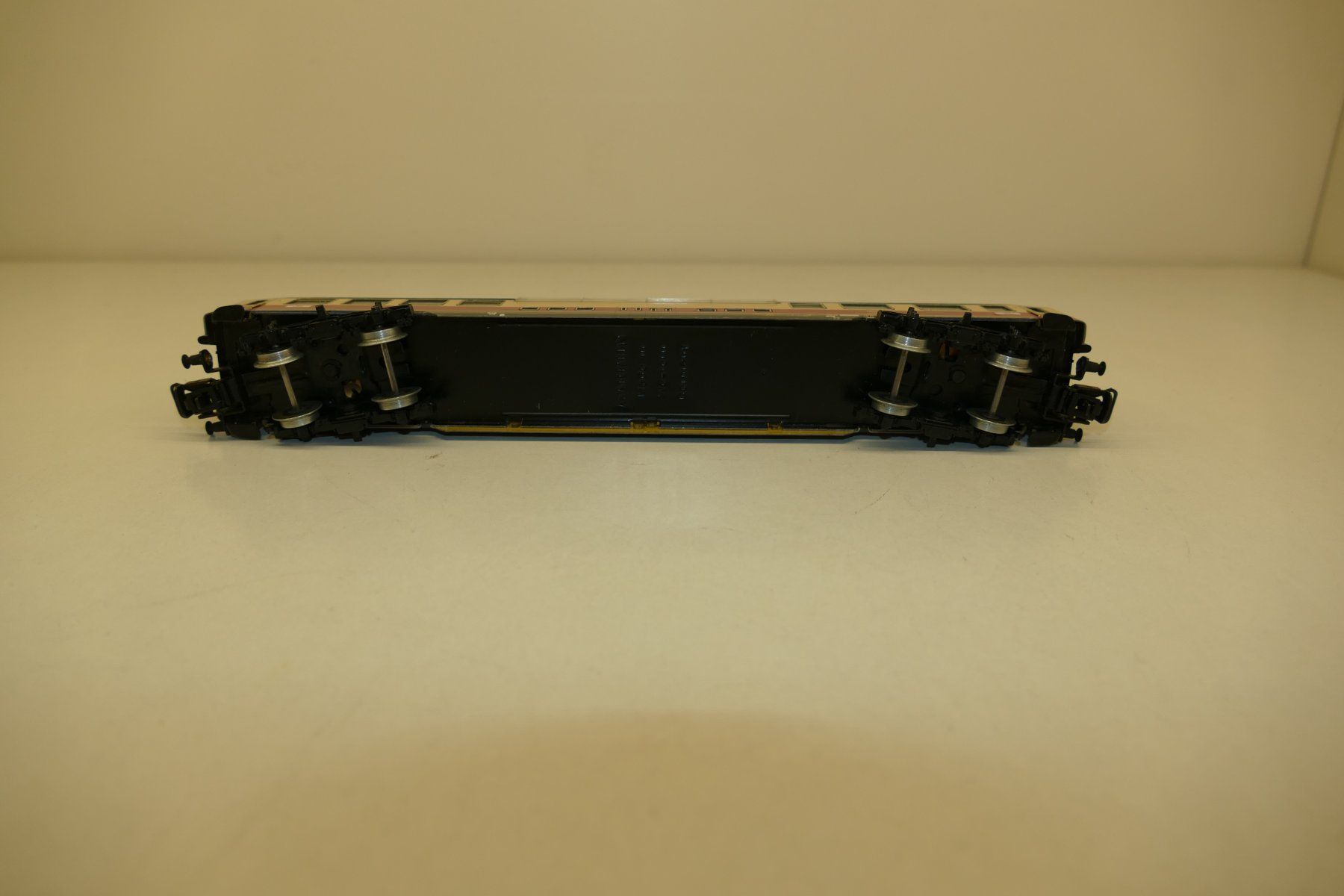 Märklin Modellini di ferrovie: Märklin H0: DB TEE-Aussichtswagen – Usato da Niederhasli venduto da rail-duerst 5