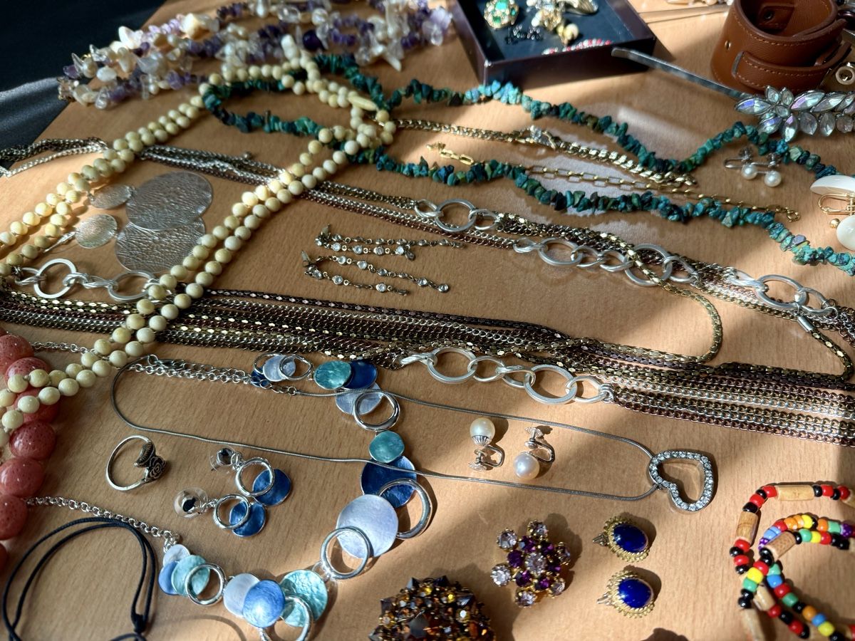 Altri gioielli: Vintage Schmuck Lot – Usato da Lamone venduto da LaCantinaMagica 8