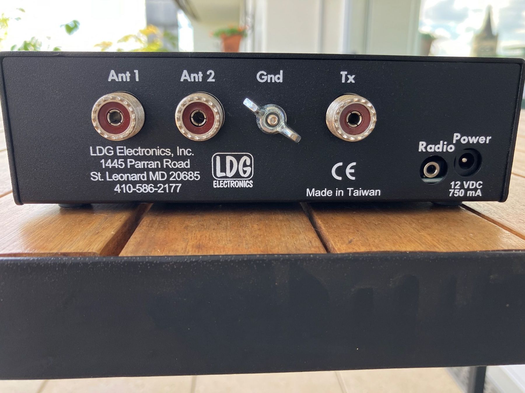Radio: AT - 200Pro Automatic Antenna Tuner – Usato da Basel venduto da Planck01 1