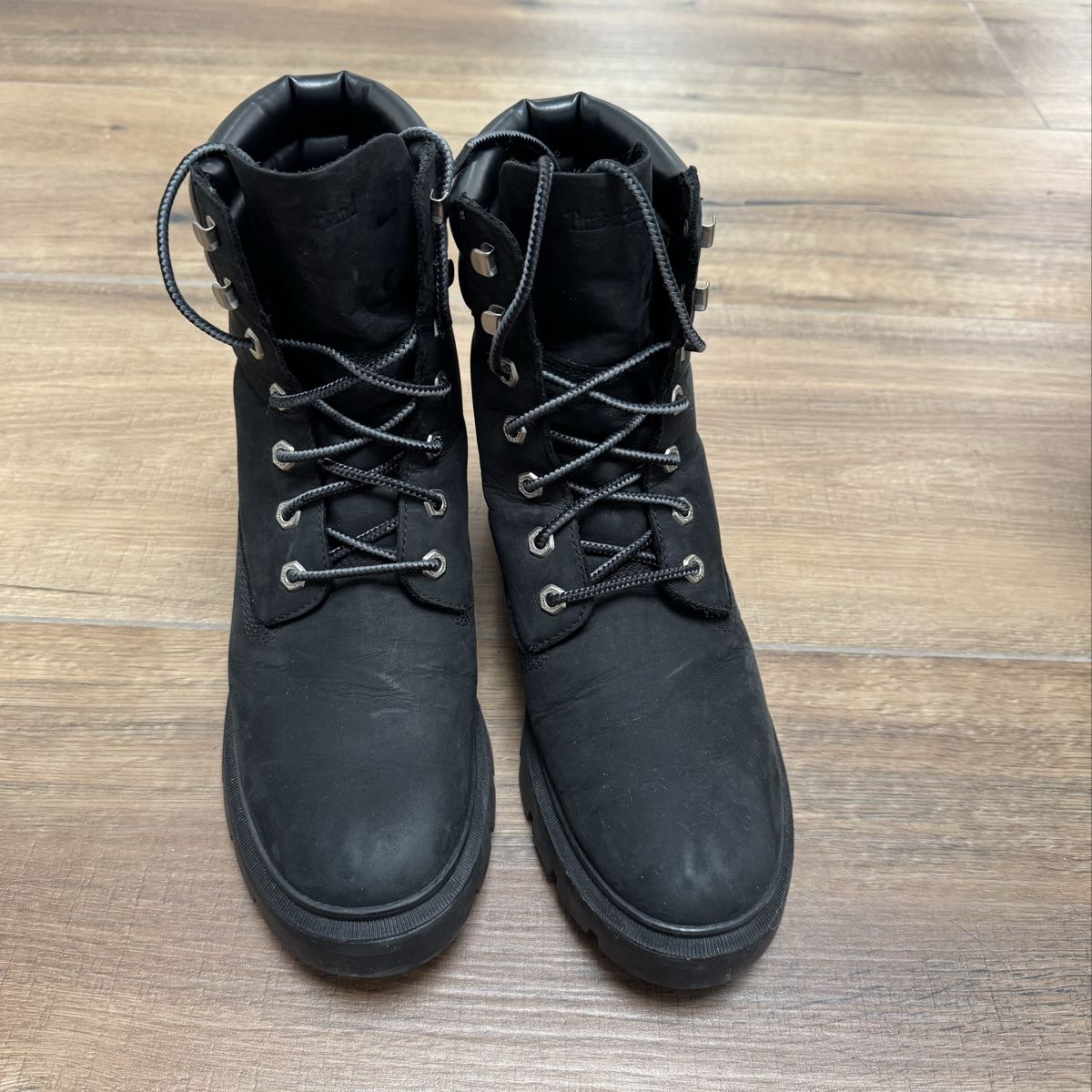 Timberland Scarpe da donna: Timberlands, zwei mal getragen – Usato da Binningen venduto da don-ko 2