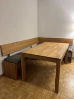 Massivholztisch mit Eckbank