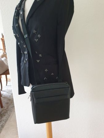Louis Vuitton Sayan Taiga ardoise Schultertasche