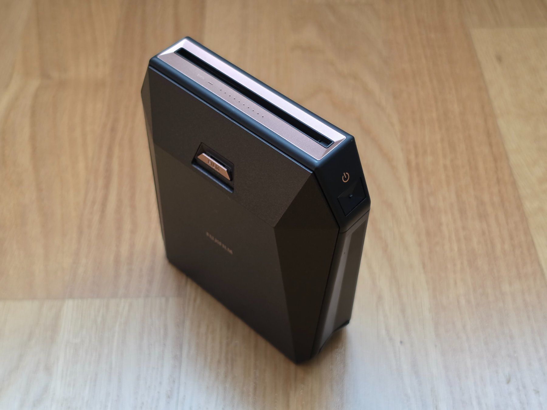 Fujifilm Stampanti: Fujifilm Instax SHARE SP-3 Square Format Smartphone Drucker – Usato da Zürich venduto da wish 1