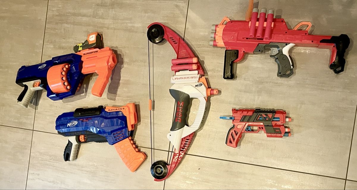Nerf Spielzeuge: 5-teiliges NERF Set 🔫 – Gebraucht aus Küssnacht am Rigi von clearancesale