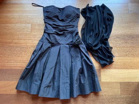 Schwarzes Cocktailkleid Gr. 32