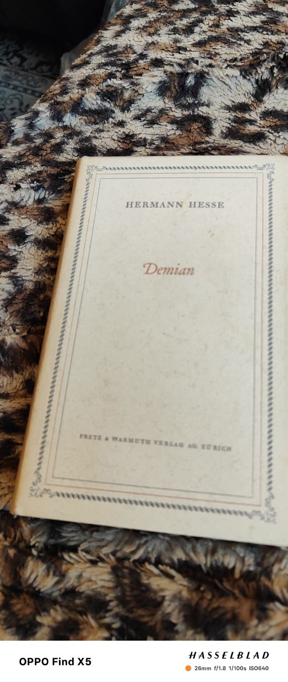 Bücher: Demian – Gebraucht aus Volken von katz5