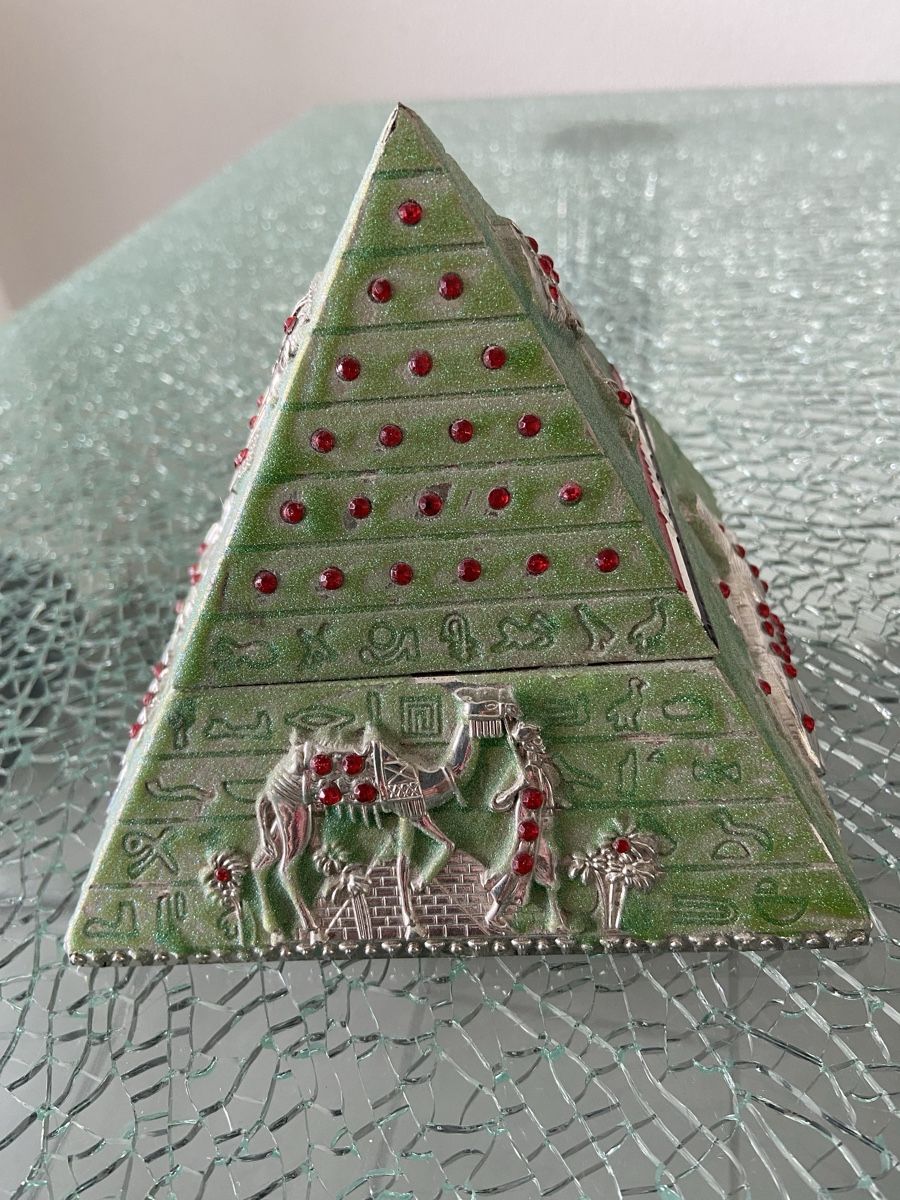 Aschenbecher: Pyramiden Aschenbecher aus Ägypten – Neu (gemäss Beschreibung) aus Oftringen von andrax 1