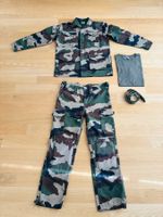Armee Uniform, NEU