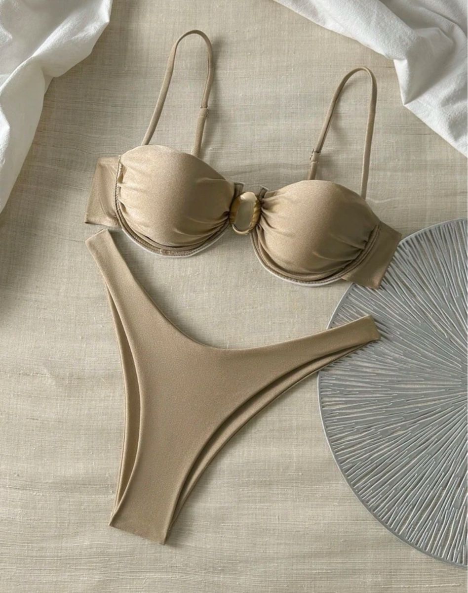 Maillots de bain & Bikinis: Bikini beige Grösse M – D'occasion à Winterthur par Flomiverse