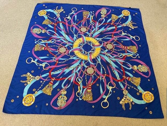 Foulards, Tücher & Schals: Seiden Foulard – Gebraucht aus Zürich von lakili
