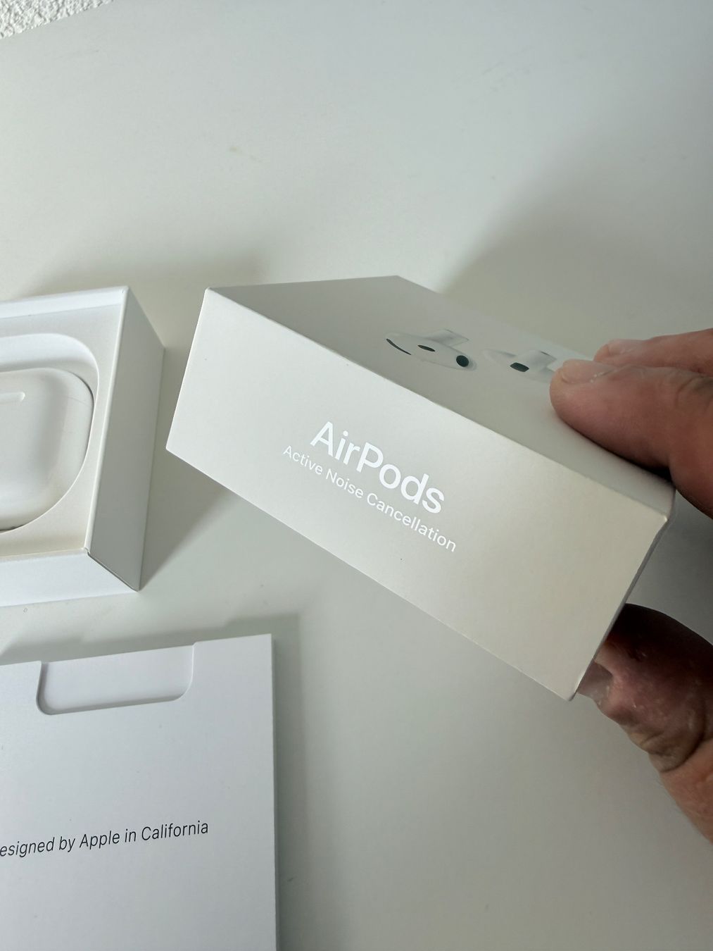 Apple Cuffie: Apple AirPods 4 mit ANC inkl. OVP NEU! – Nuovo (secondo la descrizione) da Zürich venduto da AmBii18 1
