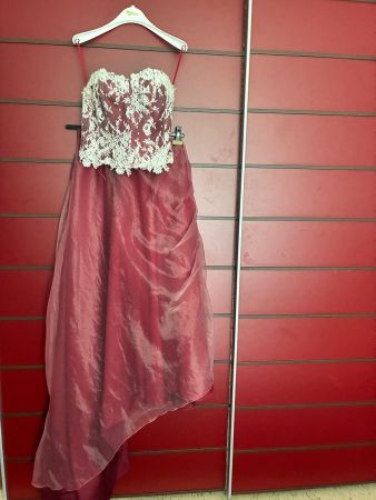 Festrobe: Jupe und Bustier, Täschchen