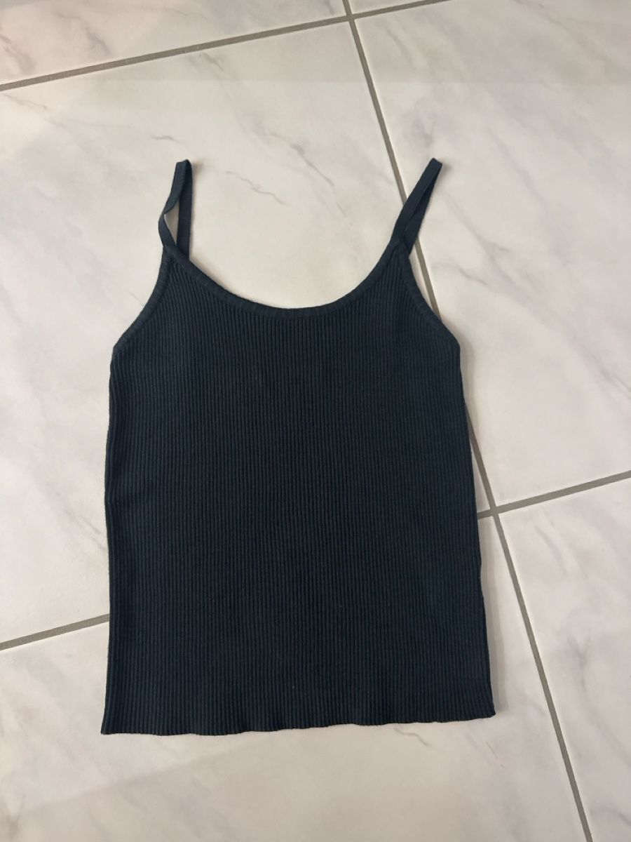 Brandy Melville Top: brandy melville trägertop – Usato da Wettswil venduto da pittaro73