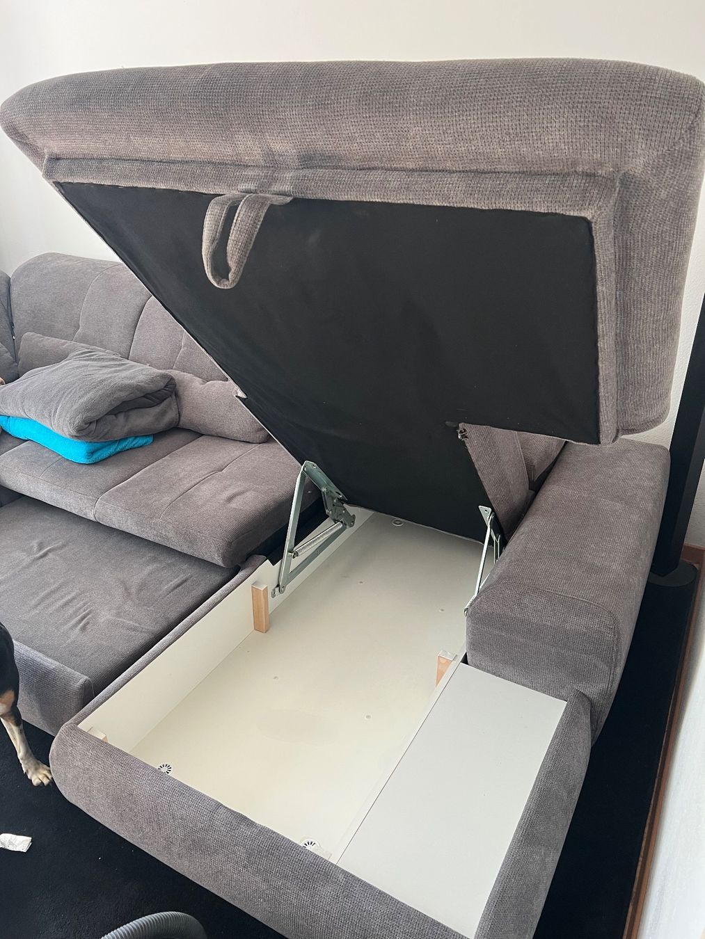 Divani: Sofa XXL Wohnlandschaft – Usato da Vaduz venduto da Sharon.W 3