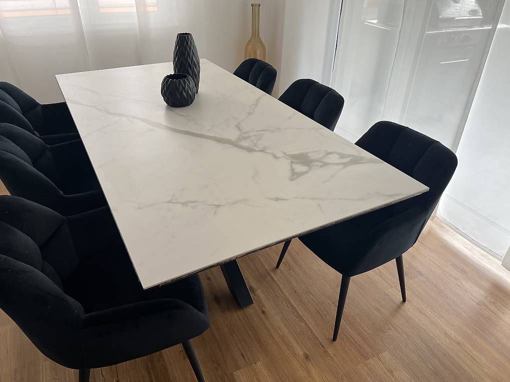 Tavoli: Esstisch mit Keramikplatte in Marmoroptik – Usato da Bütschwil venduto da Positano99 2
