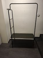 Garderobe schwarz