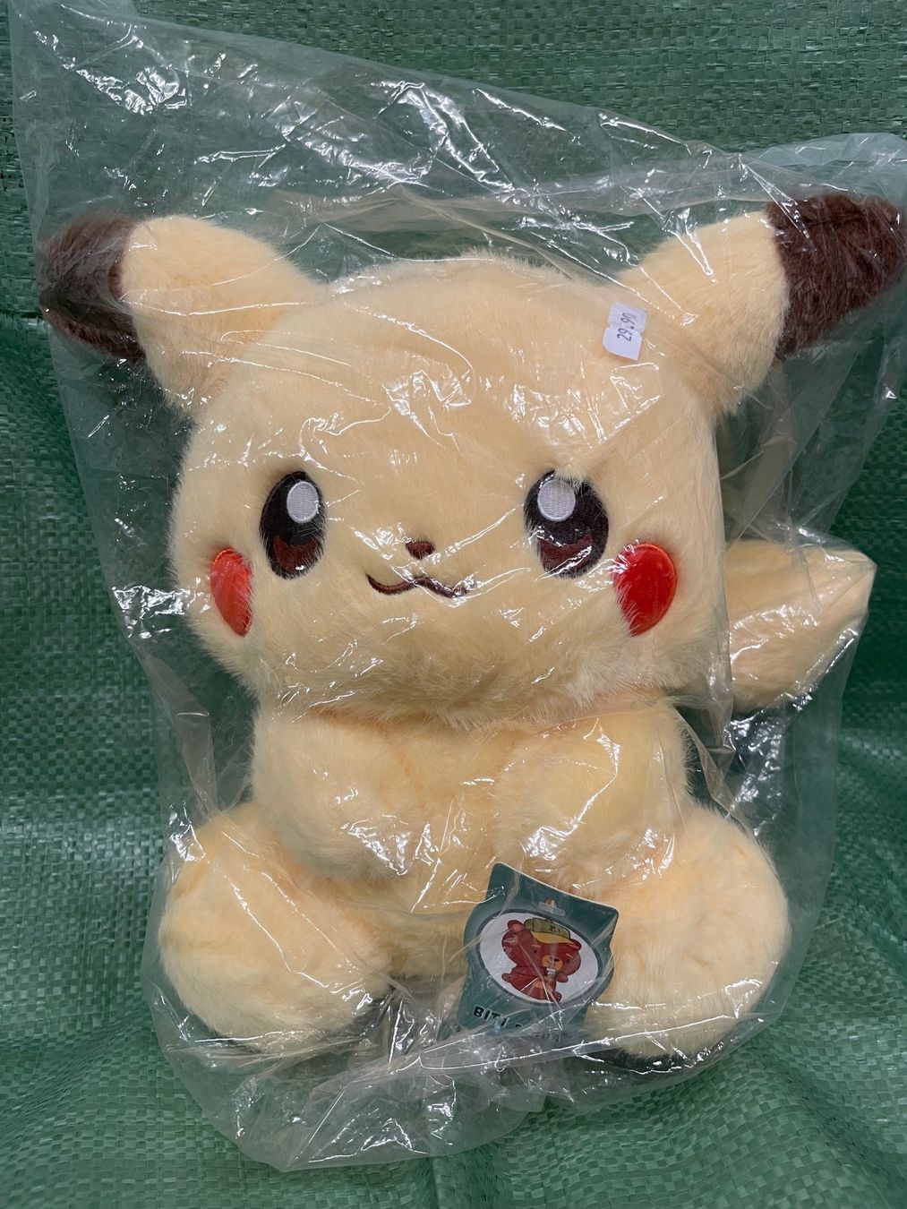 Pokémon Spielzeuge: PIKACHU Plüschtier Kuscheltier gross / Pokemon – Neu und originalverpackt aus Schaffhausen von krokodilgena 6