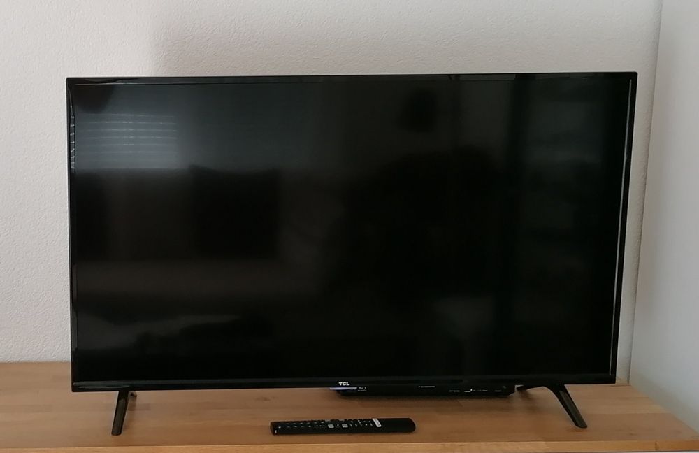 Fernseher TCL 40S5200 40’’ smart Android (Gebraucht) in Rüti ZH für CHF ...