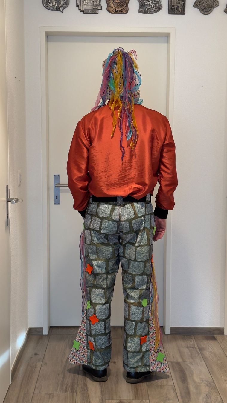Costumi: Herren Kostüm Grösse 48/50 Körpergrösse 173 – Usato da Biberist venduto da Bsetzistei11 7