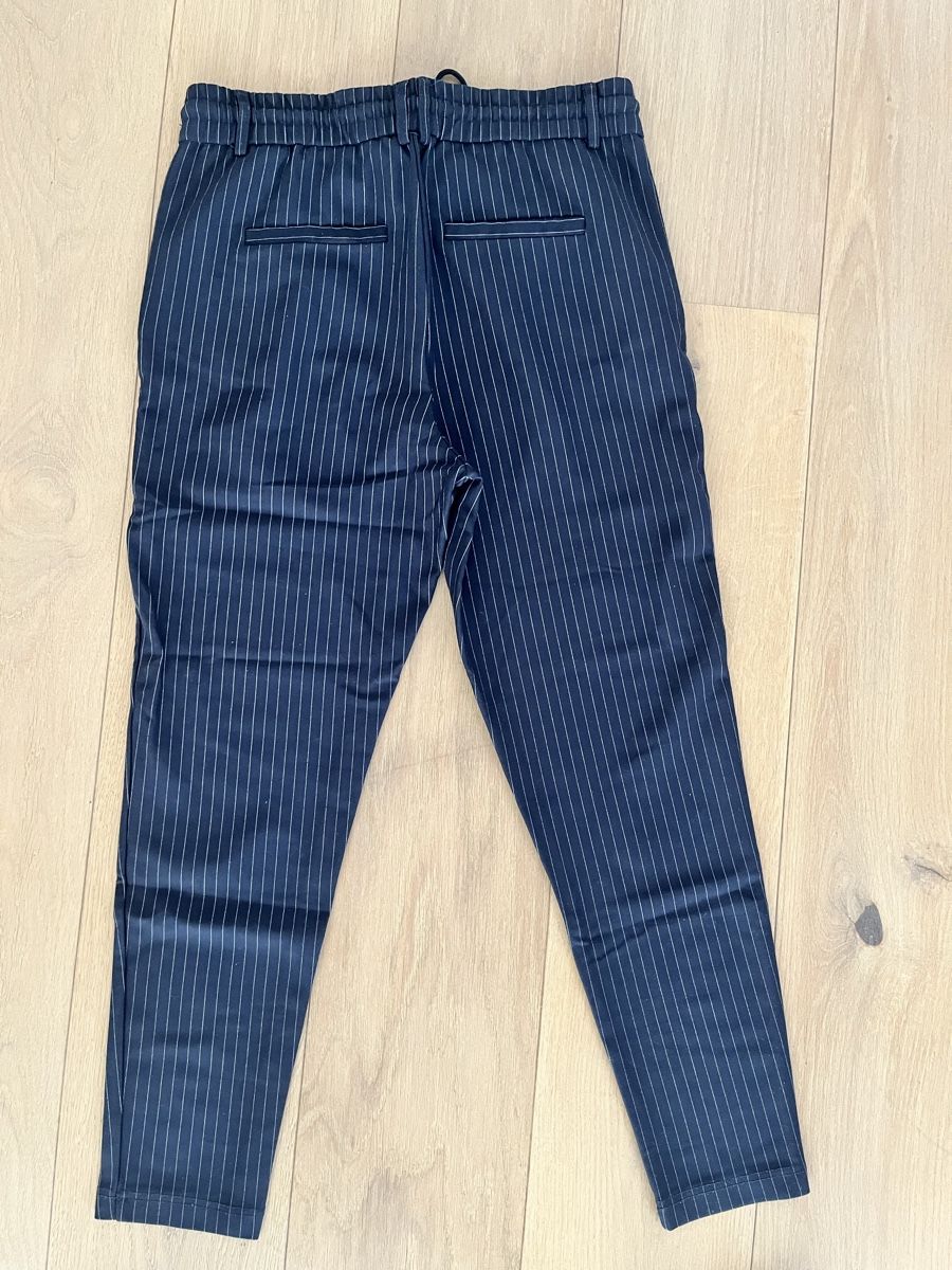 Only Pantalons: Damenhosen – D'occasion à Winterthur par saram26 1