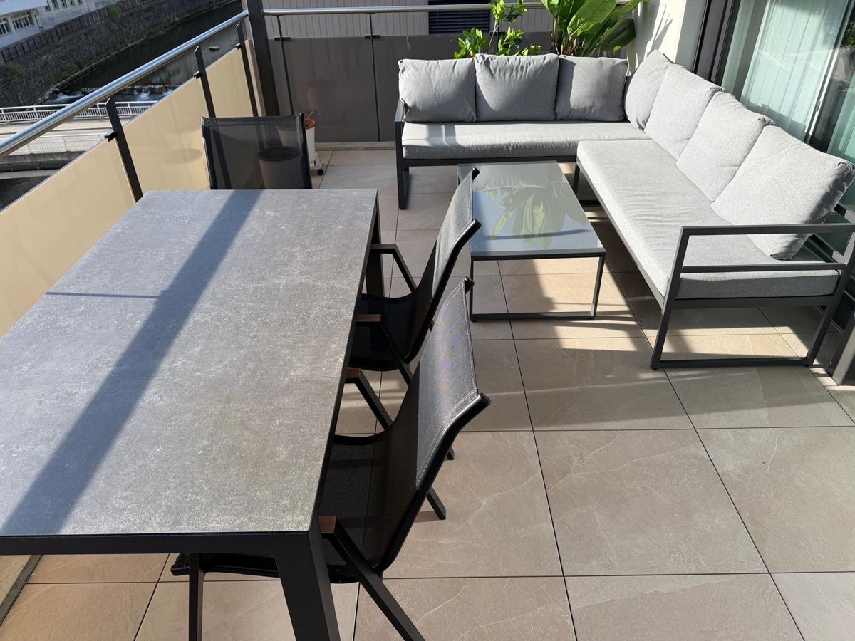Conforama Set di tavolo e panche: Gartentisch mit Stühlen - TOP Zustand – Usato da Ebikon venduto da JAKOV17 2