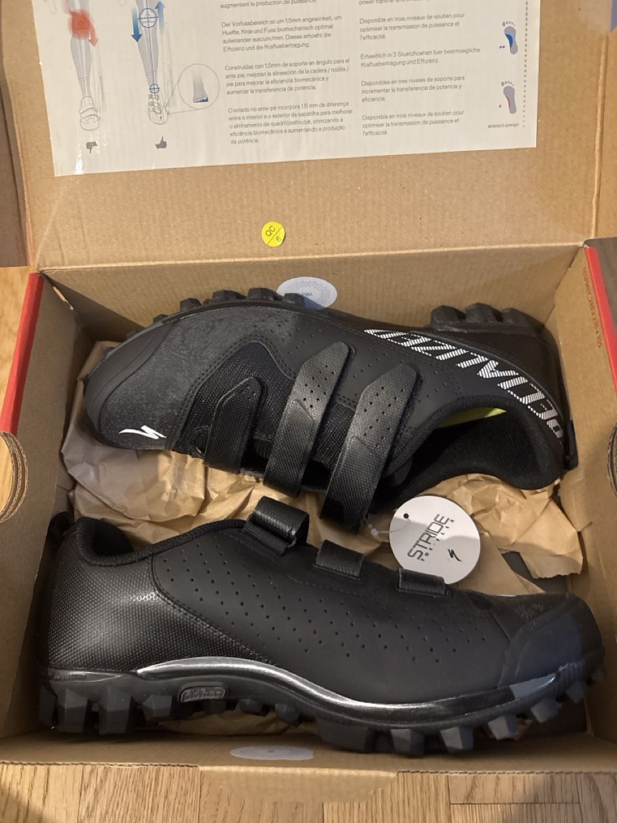 Specialized Herrenschuhe: Specialized Recon 1.0 MTB Schuhe, Grösse 41, Schwarz! – Neu und originalverpackt aus Solothurn von Leo2207