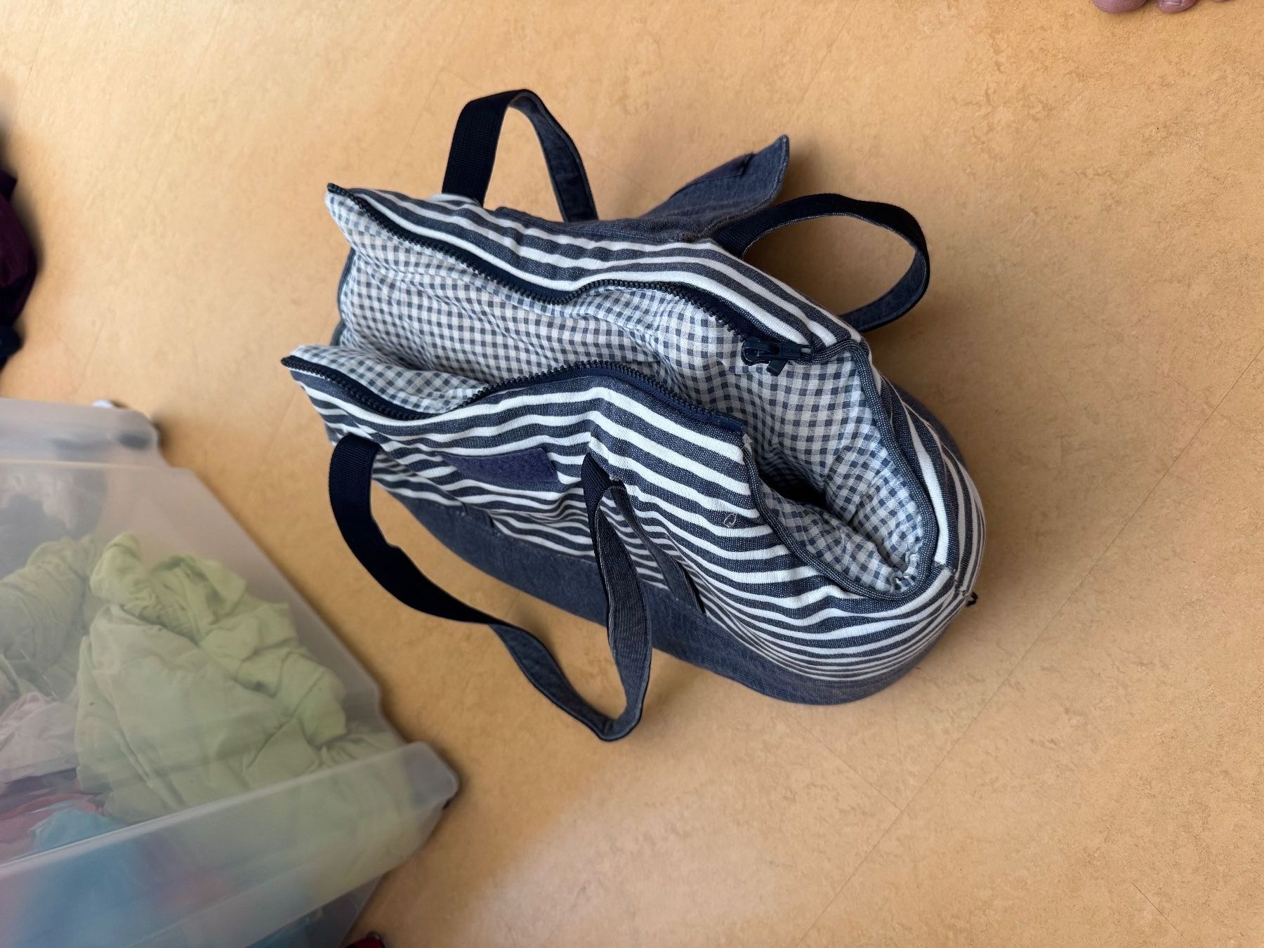 Taschen: Hundetragtasche – Gebraucht aus Rombach von Juspola 1