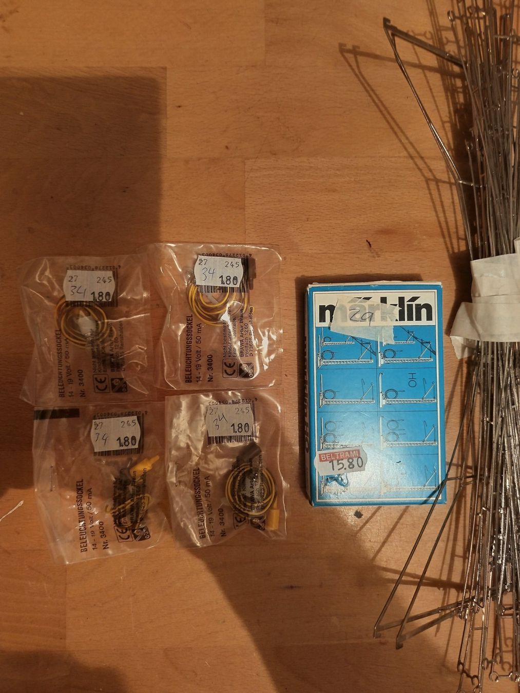Märklin Modellini di ferrovie: Märklin Oberleitung Licht – Nuovo (secondo la descrizione) da Rafz venduto da Puma059 2