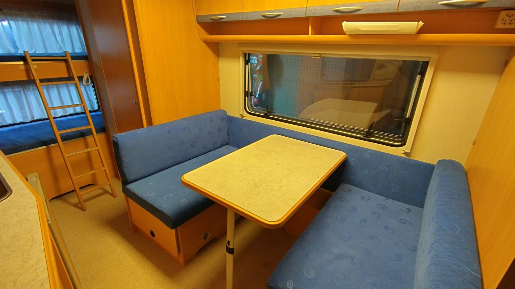 Knaus Camping Fahrzeuge: Wohnwagen Knaus Vimara 500 – Gebraucht aus Schüpfen von Brenners 6