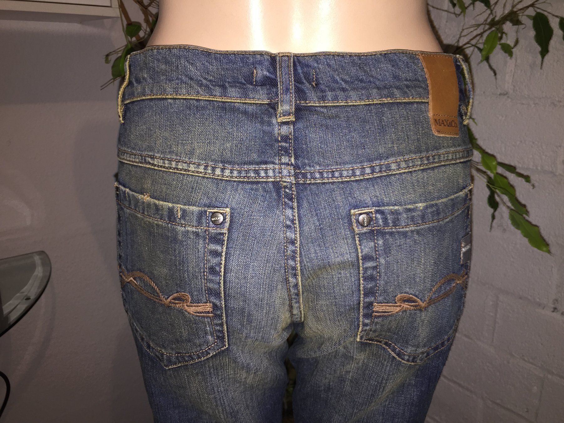 Jeans: Jeans MAX&CO   Taille/Grosse 28    Model Flaire – D'occasion à Cossonay-ville par Super-Price-Quality 7