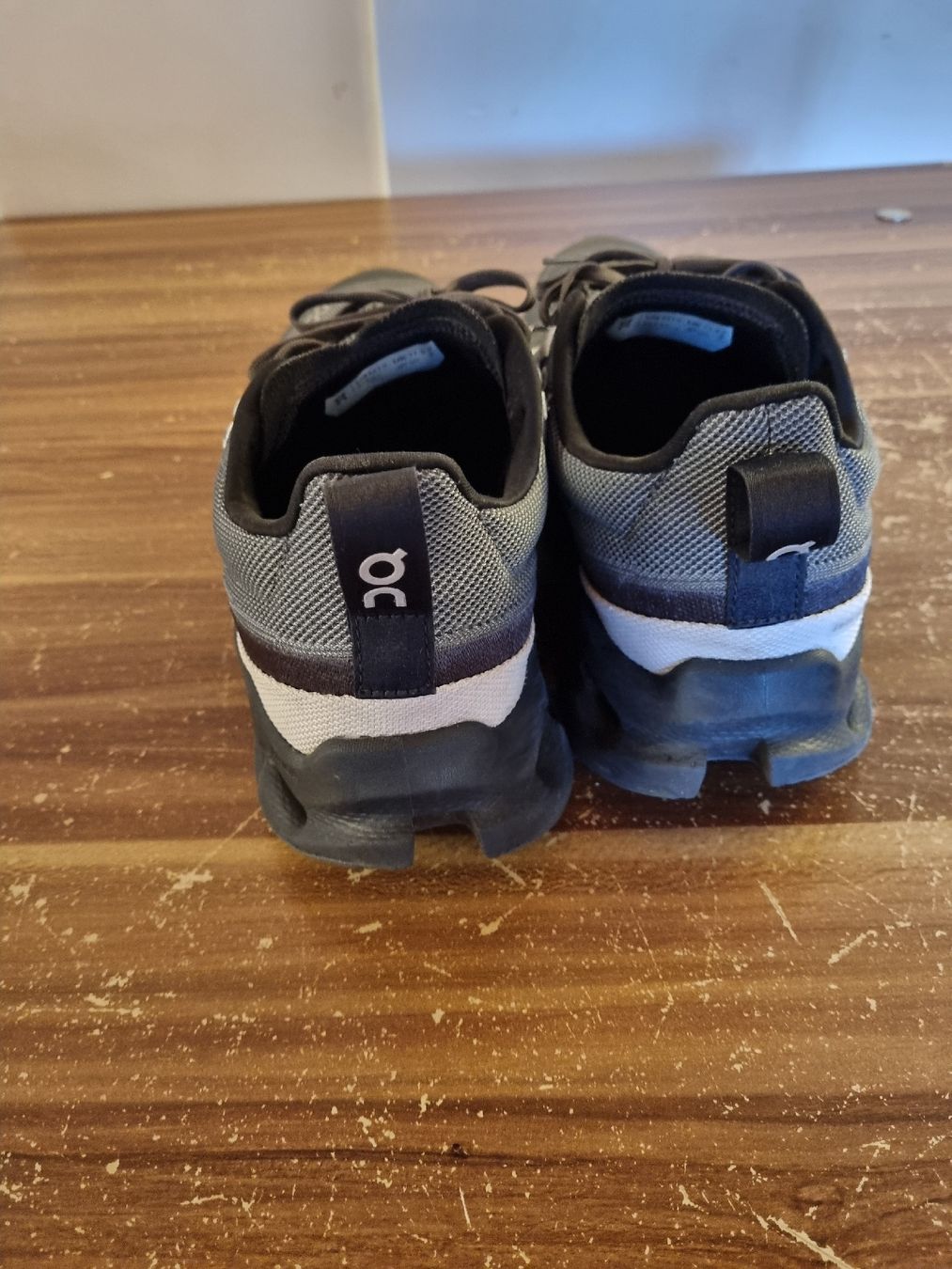 On Herrenschuhe: On cloudsurfer trail, 47 – Gebraucht aus Bernex von couscous03 3