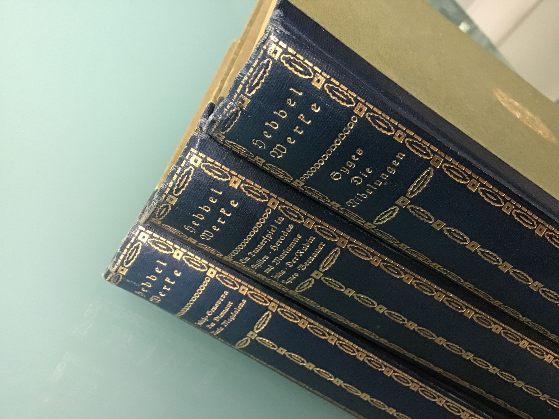 Libri: Hebbels dramatische Werke, Band 1-3 – Usato da Aefligen venduto da Bubu218 1