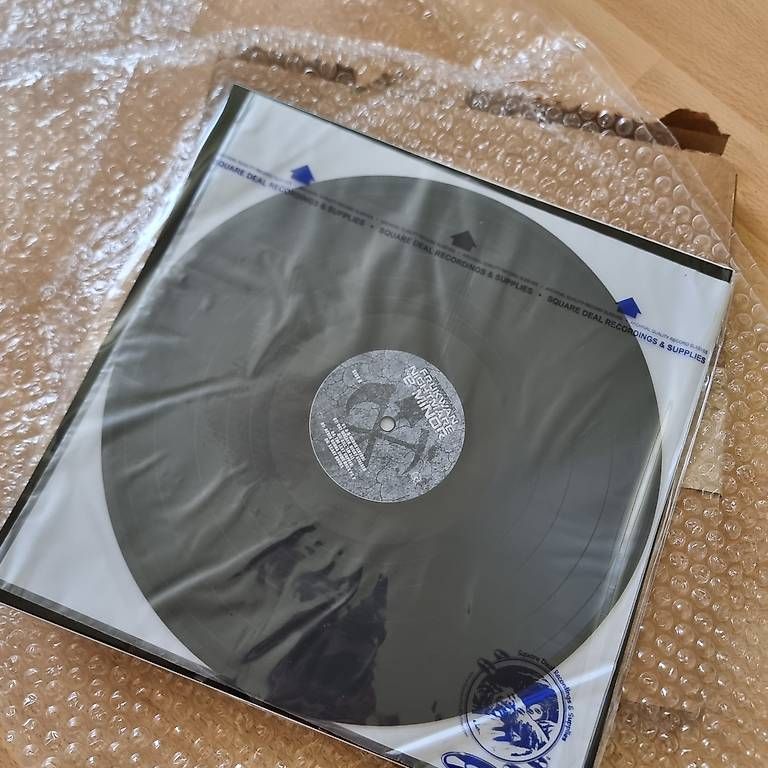 Dischi in vinile: Nightmare in B-Minor, LIMITED EDITION VINYL – Usato da Liebefeld venduto da _Bene_ 1
