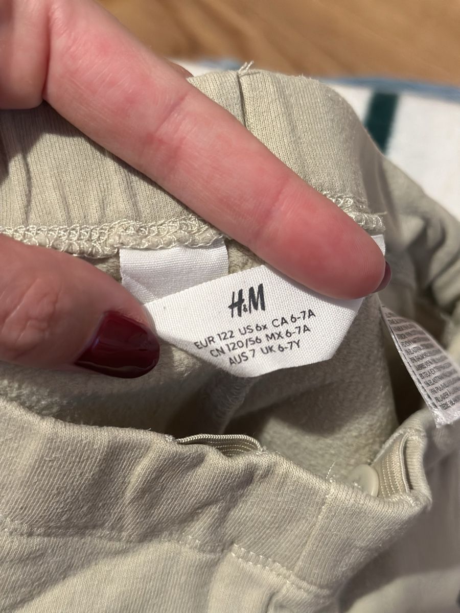 H&M Ensembles coordonnés: Grosses Paket Mädchen – D'occasion à Hinwil par BMW-M-E60 7