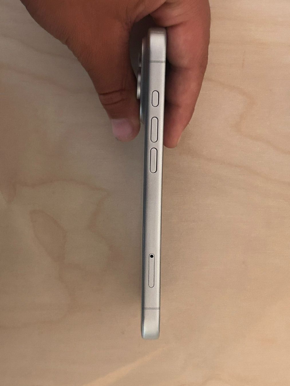 Apple Telefoni cellulari / Smartphones: iphone 17 pro – Usato da Bern venduto da age_hfq7 4