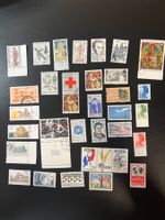 32 timbres oblitérés 1985