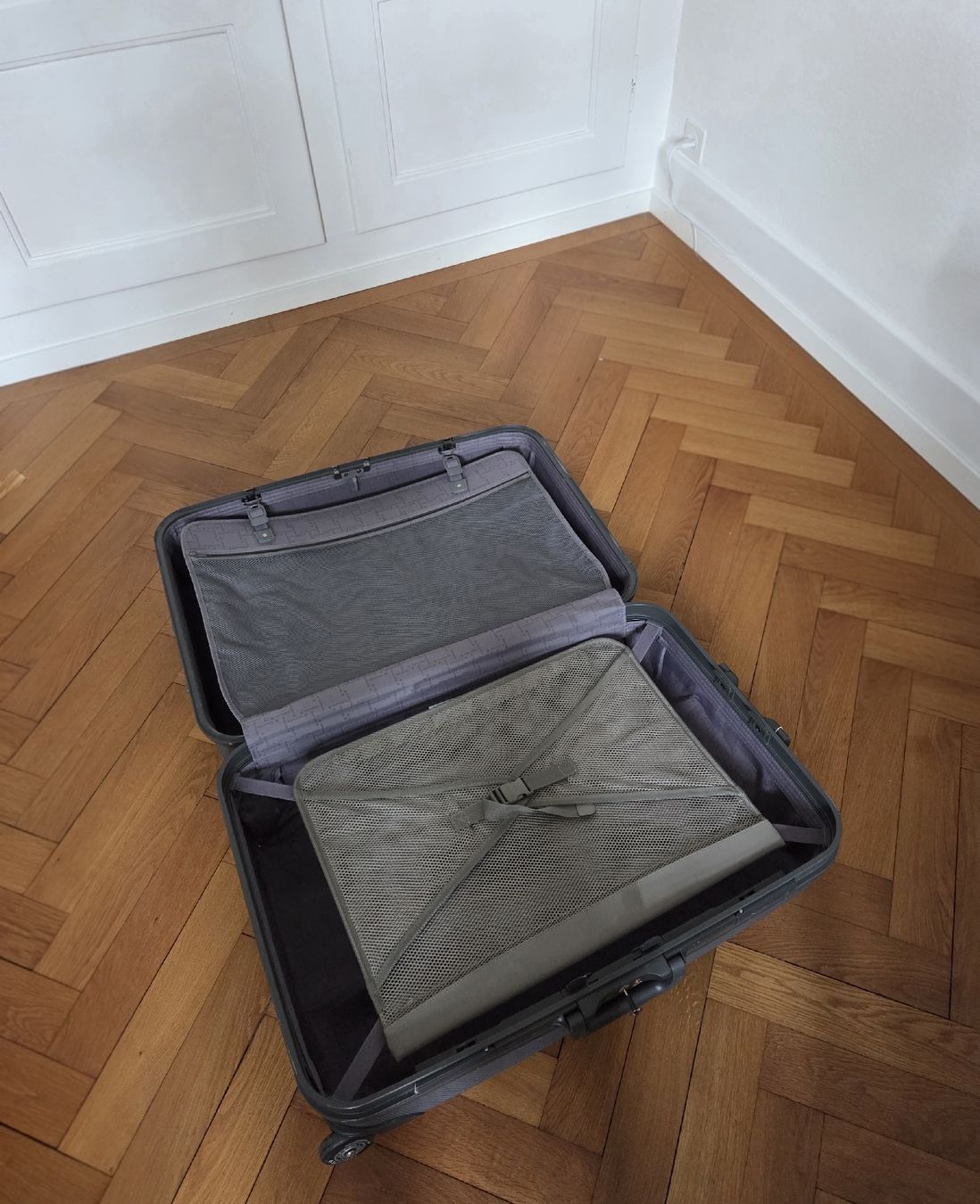 Samsonite Valigie: Samsonite Duralite Hartschalenkoffer 78 cm – Usato da Bern venduto da Cyru95 7