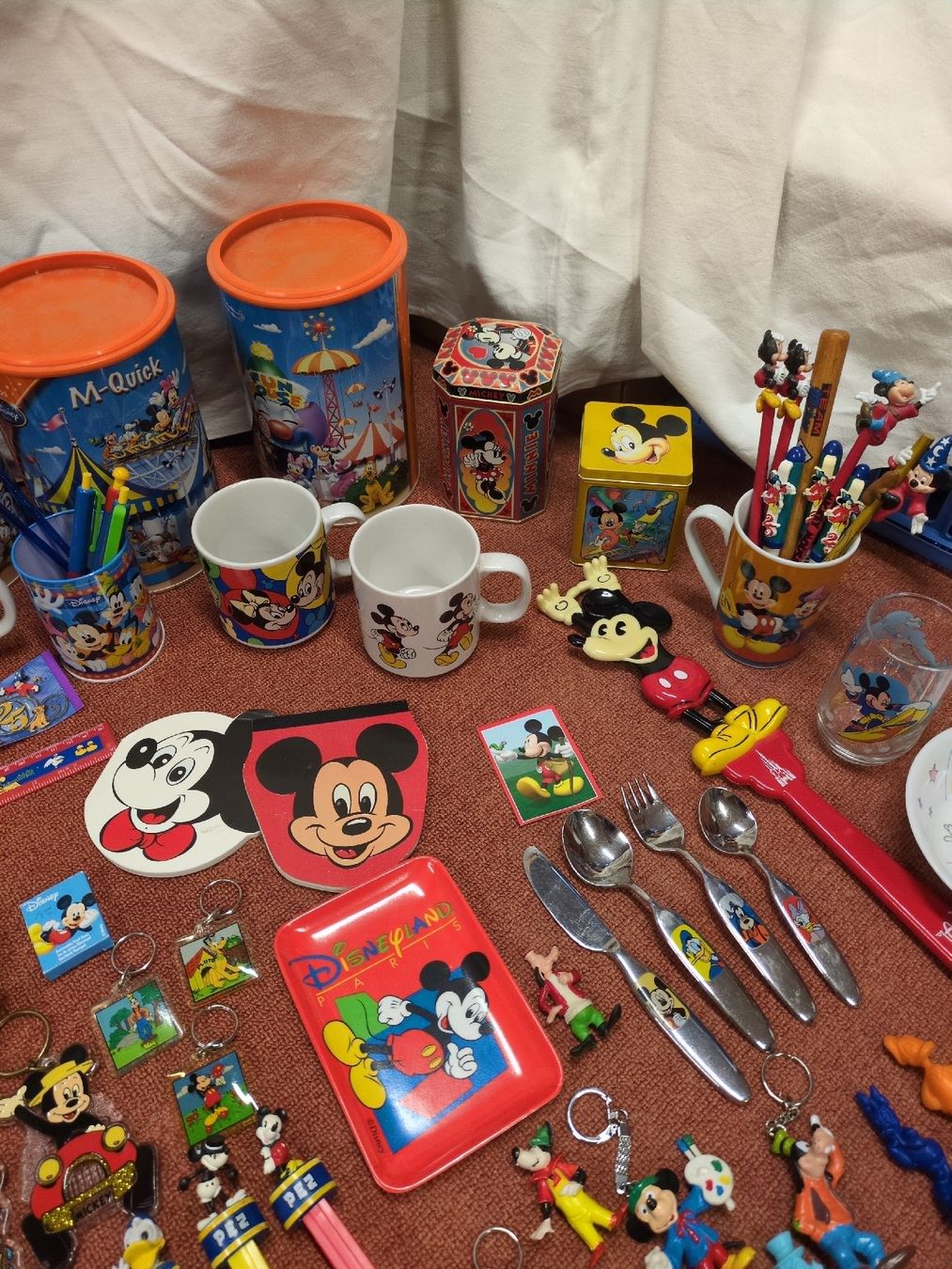 Disney Tutte le decorazioni: Mickey Maus Riesen Sammlung 1/3 – Usato da Meilen venduto da Frensch7 3