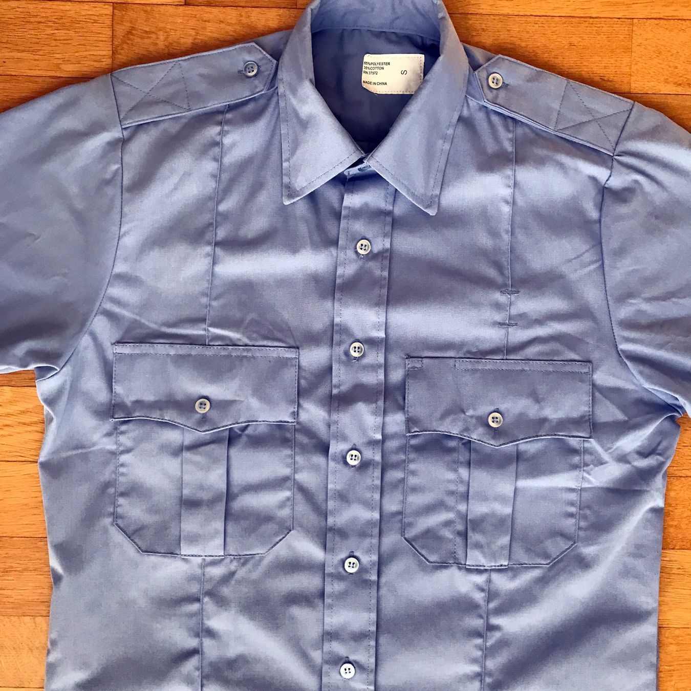 Camicie: Uniform-Hemd Kurzarm Hellblau Gr. S (38) – Pilot / Security – Usato da Zürich venduto da pet_gcy9 1