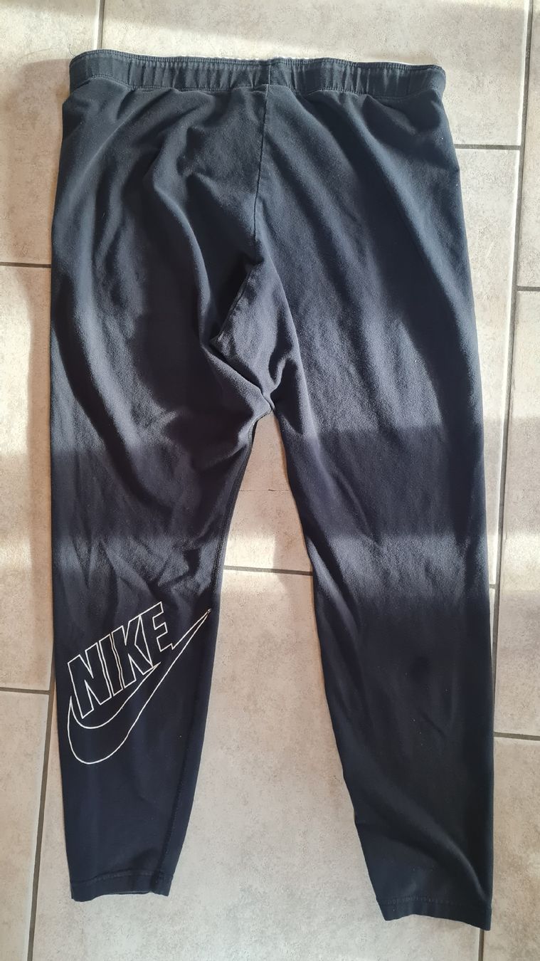 Pantaloni: Nike Trainerhose Dame,Gr. L/XL – Usato da Bowil venduto da Sabinep 2