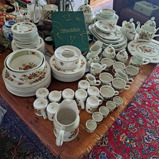 Villeroy & Boch Set di piatti: Villeroy & Boch  Geschirr-Service Summerday – Usato da Maur venduto da bolliger4you