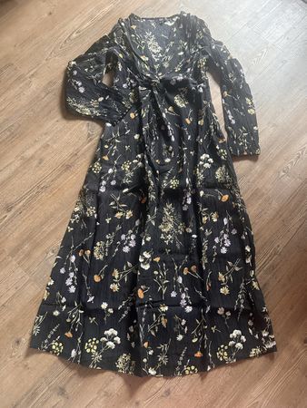 Schönes C&A Maxikleid, Grösse 40, Blumenmuster