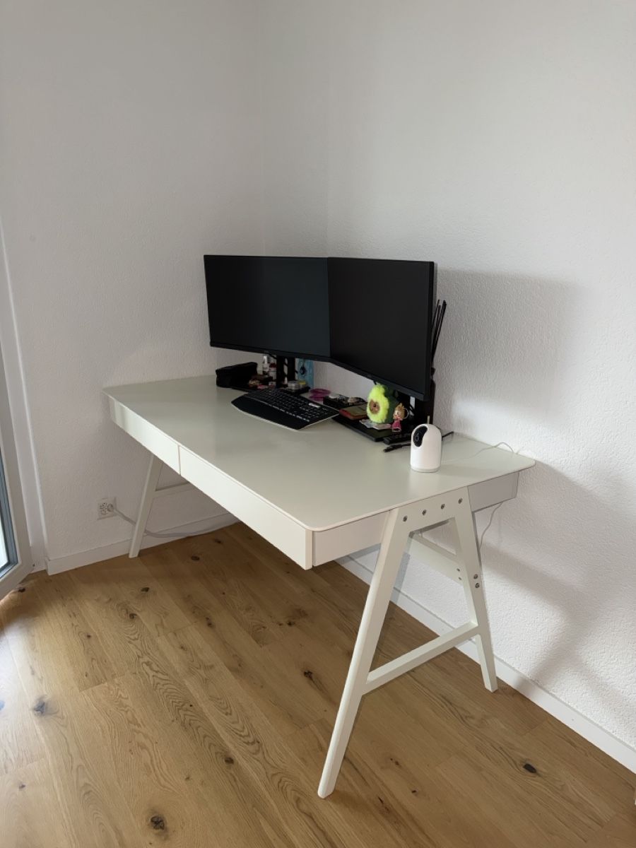Scrivanie: Schreibtisch/Bürotisch holz – Usato da Dällikon venduto da DianaC07 2
